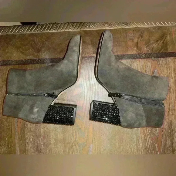 Michael Kors Boots Womens Arabella Ankle Booties
Heels Green Suede Zip Size 9.5 - Picture 3 of 9